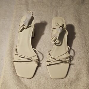 J. Adams Ivory Synthetic Strappy Block Heel Sandals Buckle Women's Size 7